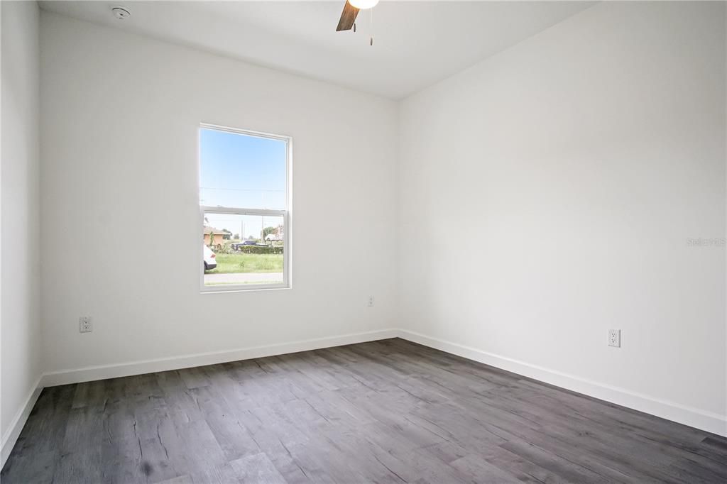 В аренду: $1,999 (4 спален, 2 ванн, 1706 Квадратных фут)