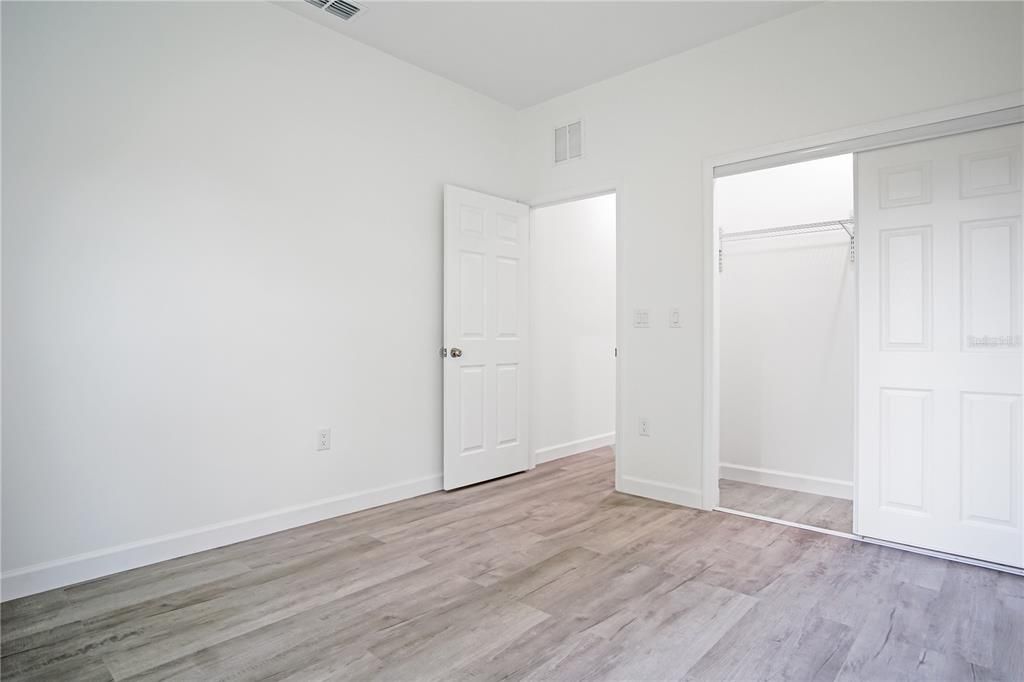 В аренду: $1,999 (4 спален, 2 ванн, 1706 Квадратных фут)