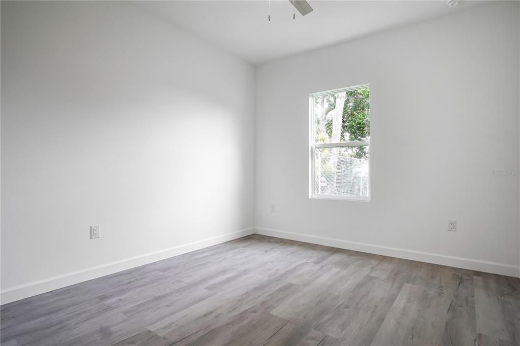 В аренду: $1,999 (4 спален, 2 ванн, 1706 Квадратных фут)