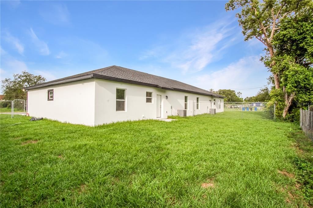 В аренду: $1,999 (4 спален, 2 ванн, 1706 Квадратных фут)