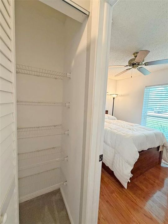 For Sale: $325,000 (3 beds, 2 baths, 1244 Square Feet)
