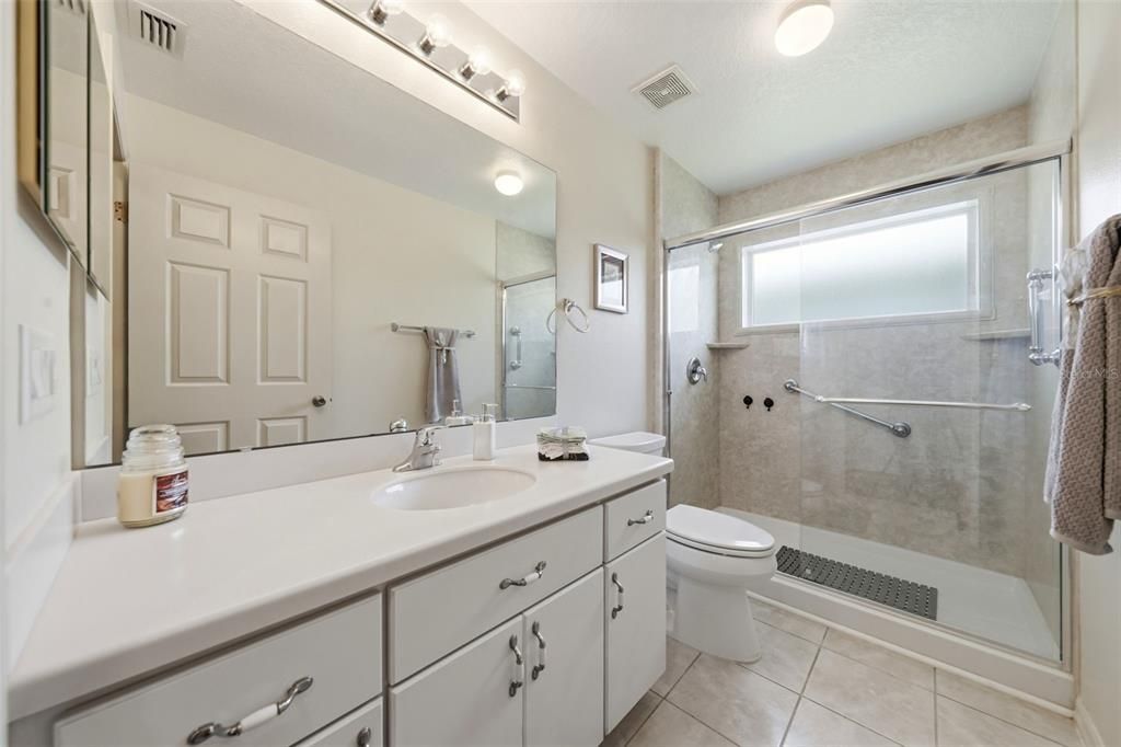 For Sale: $310,000 (3 beds, 2 baths, 1601 Square Feet)