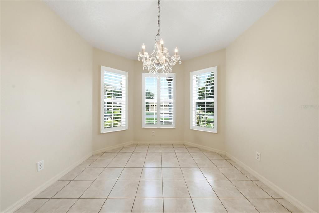 For Sale: $310,000 (3 beds, 2 baths, 1601 Square Feet)