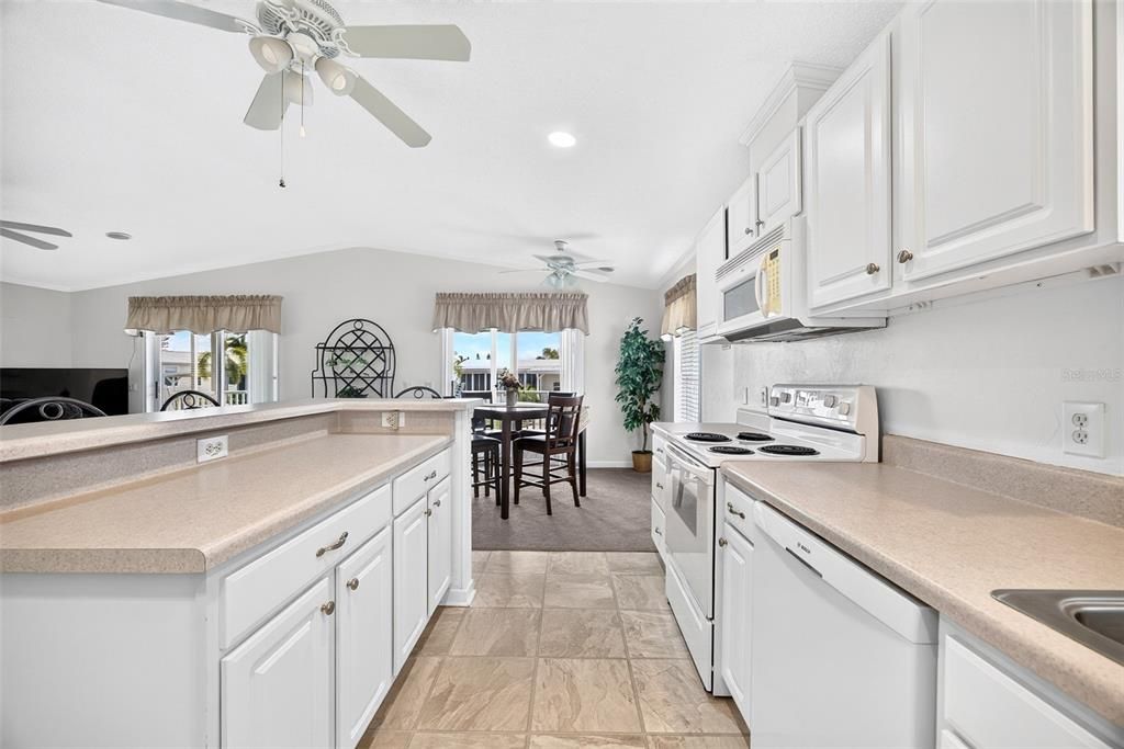 For Sale: $224,900 (3 beds, 2 baths, 1456 Square Feet)