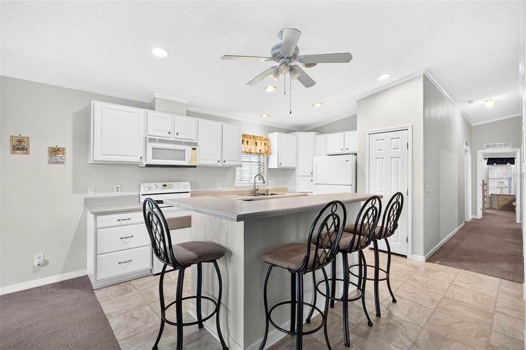 For Sale: $224,900 (3 beds, 2 baths, 1456 Square Feet)