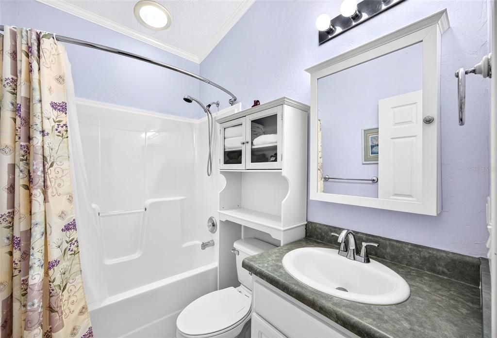 For Sale: $224,900 (3 beds, 2 baths, 1456 Square Feet)