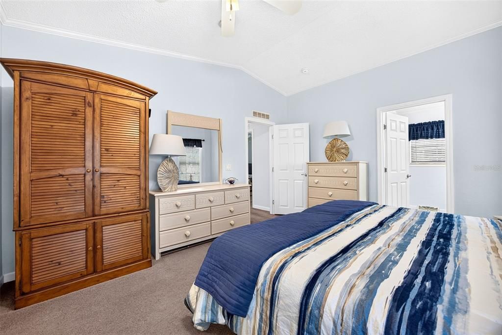 For Sale: $224,900 (3 beds, 2 baths, 1456 Square Feet)
