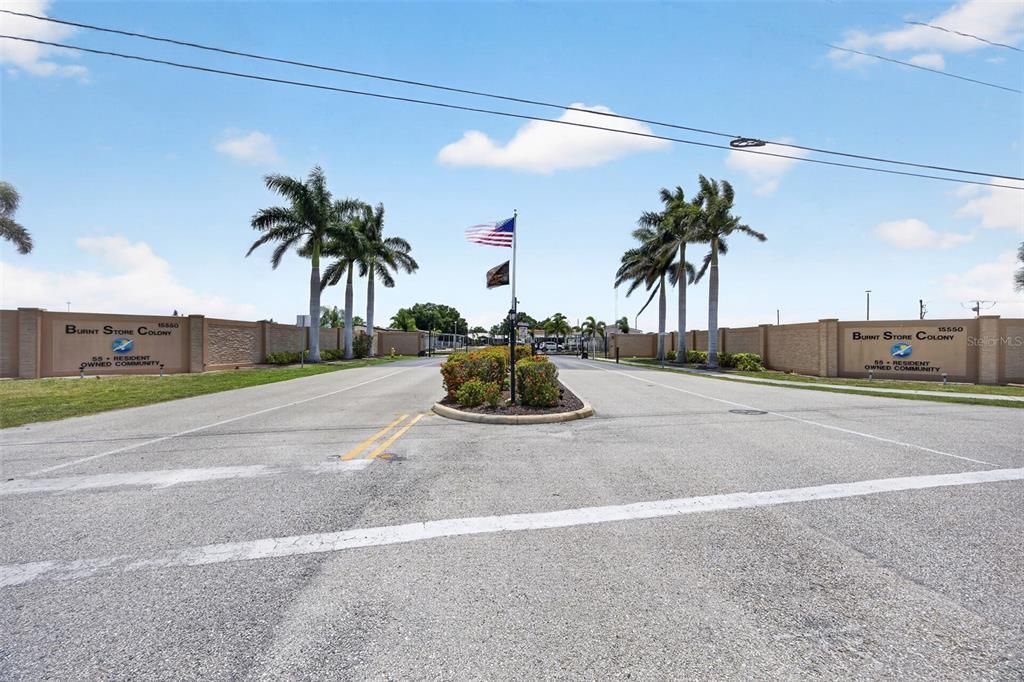 For Sale: $224,900 (3 beds, 2 baths, 1456 Square Feet)