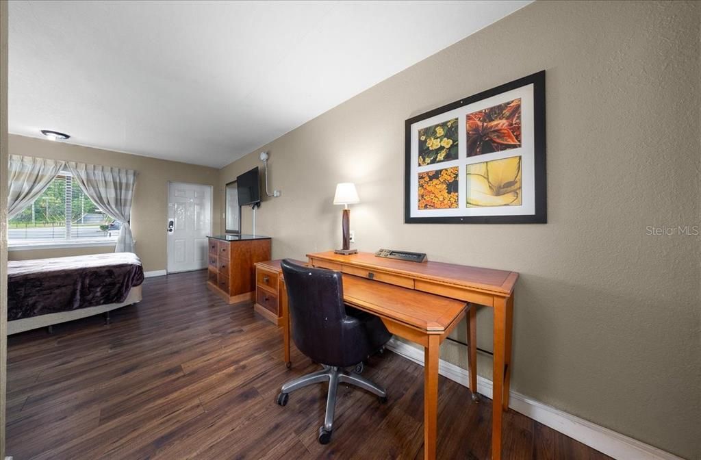 For Sale: $1,350,000 (0 beds, 0 baths, 7798 Square Feet)