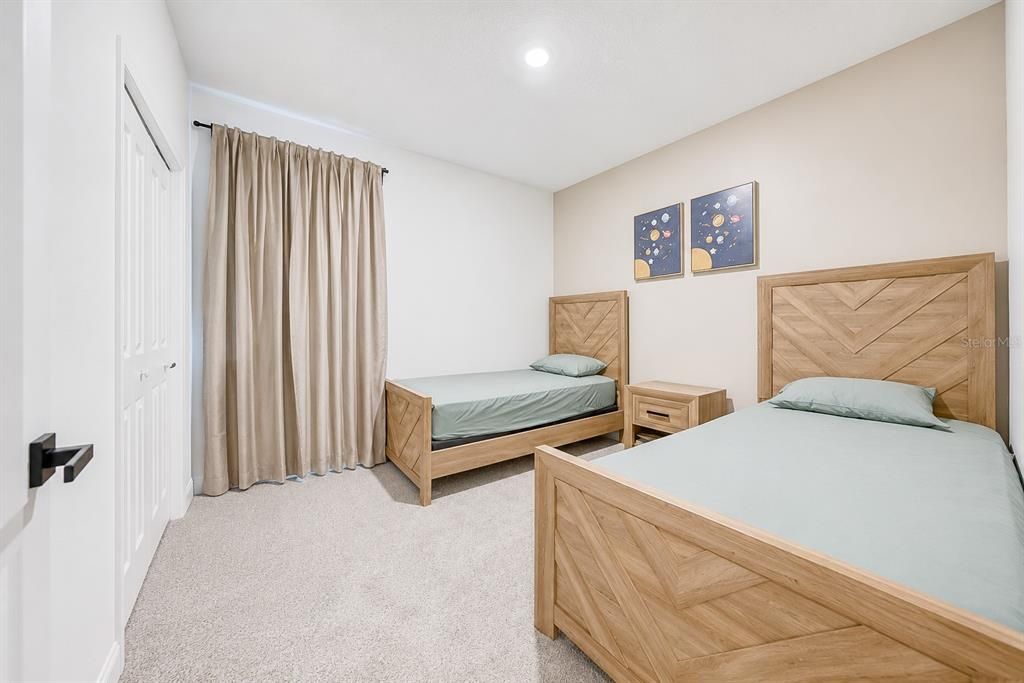 В аренду: $2,900 (4 спален, 2 ванн, 2121 Квадратных фут)