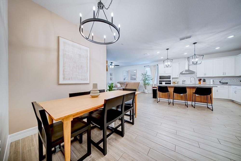 В аренду: $2,900 (4 спален, 2 ванн, 2121 Квадратных фут)