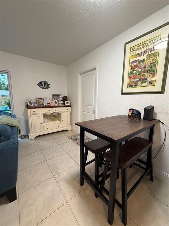 En Venta: $259,900 (3 camas, 1 baños, 1008 Pies cuadrados)