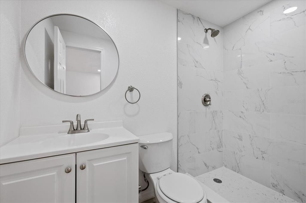 For Sale: $335,000 (4 beds, 3 baths, 1586 Square Feet)