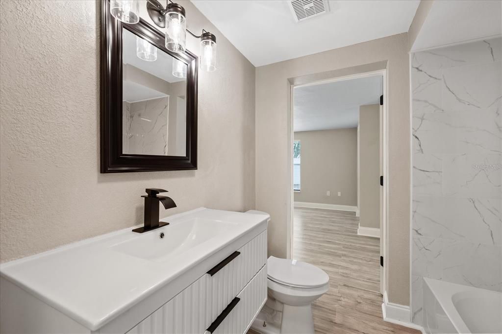 For Sale: $335,000 (4 beds, 3 baths, 1586 Square Feet)