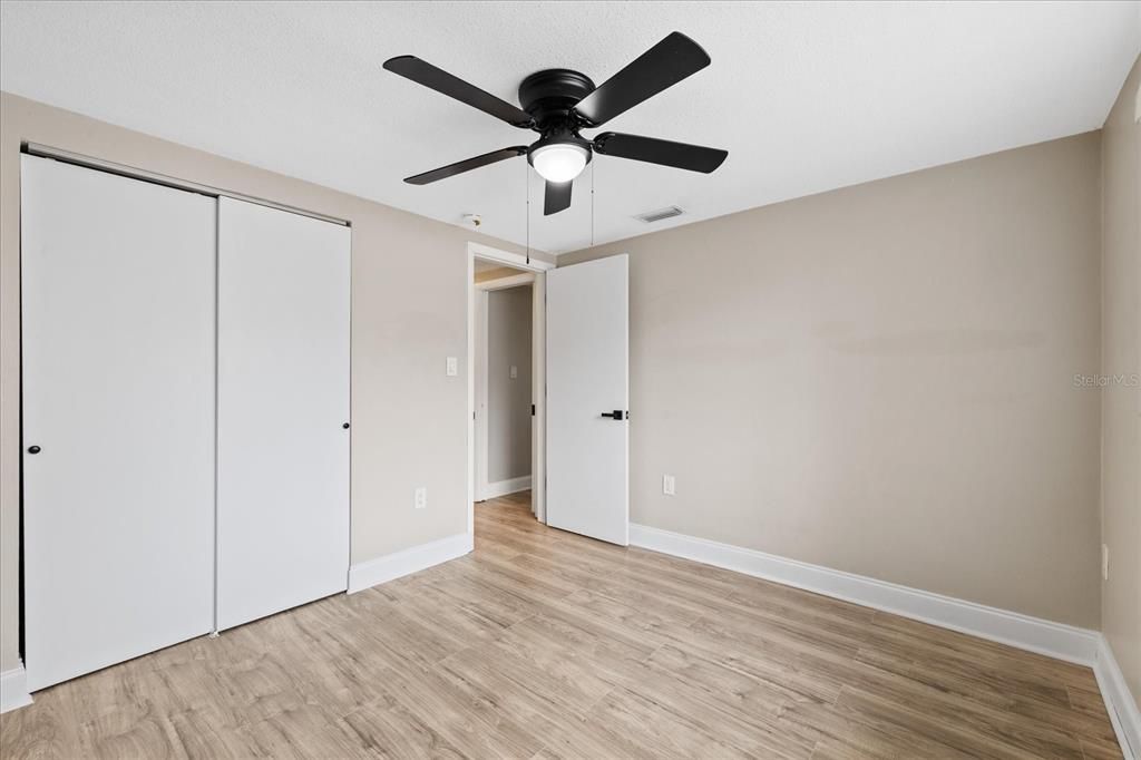For Sale: $335,000 (4 beds, 3 baths, 1586 Square Feet)