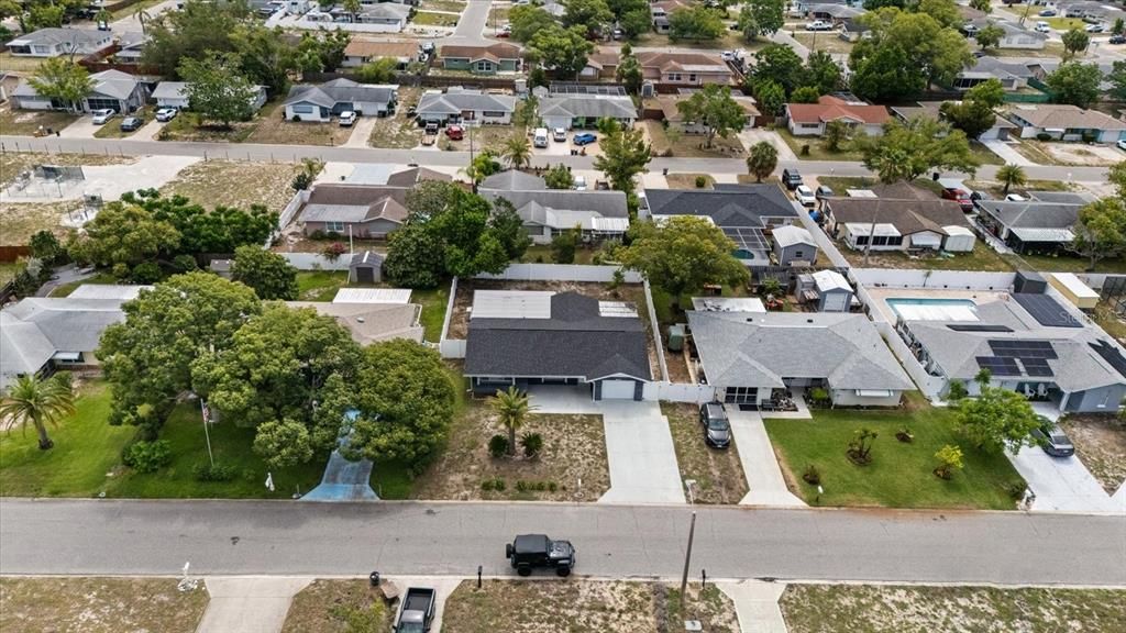 For Sale: $335,000 (4 beds, 3 baths, 1586 Square Feet)