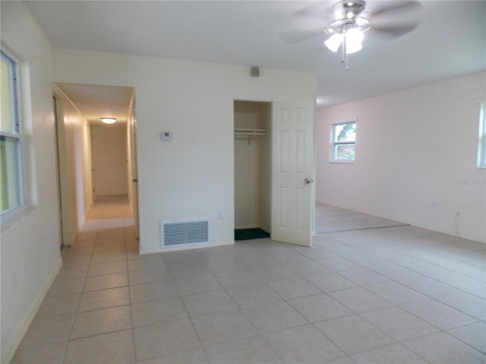 For Sale: $399,900 (3 beds, 2 baths, 1782 Square Feet)