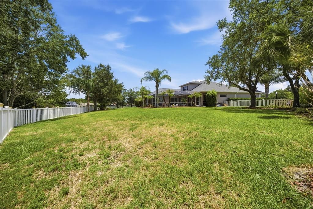 En Venta: $895,000 (4 camas, 4 baños, 3538 Pies cuadrados)