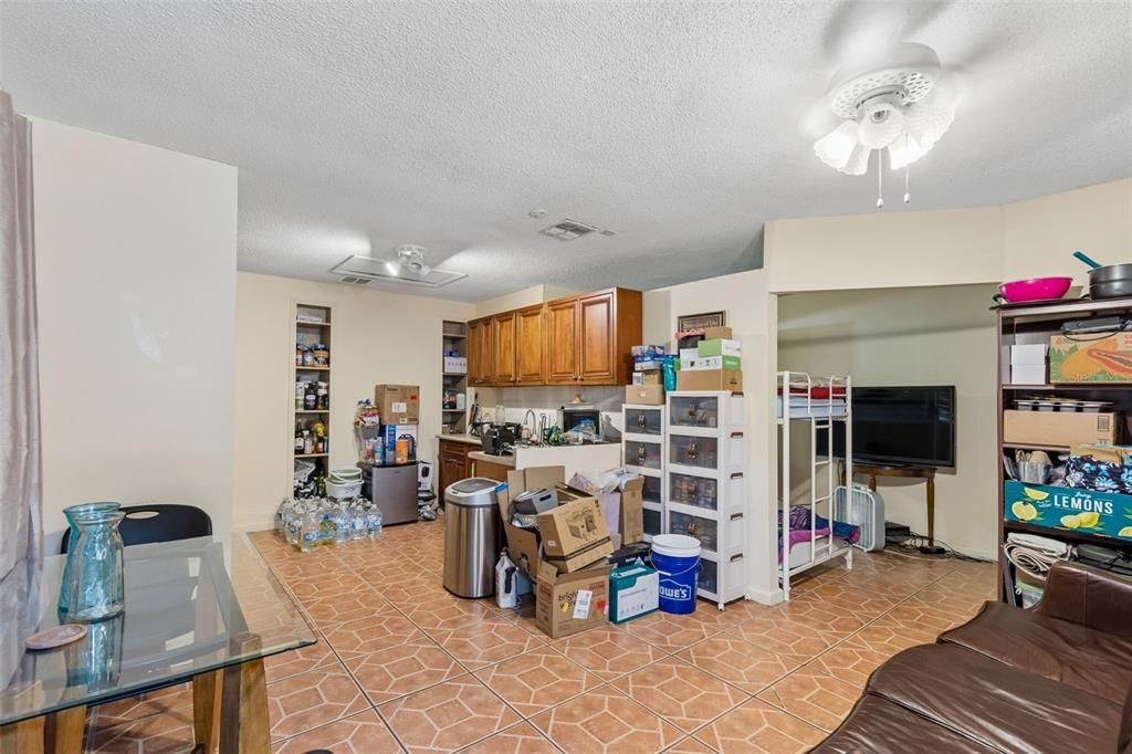 En Venta: $495,990 (4 camas, 3 baños, 2014 Pies cuadrados)