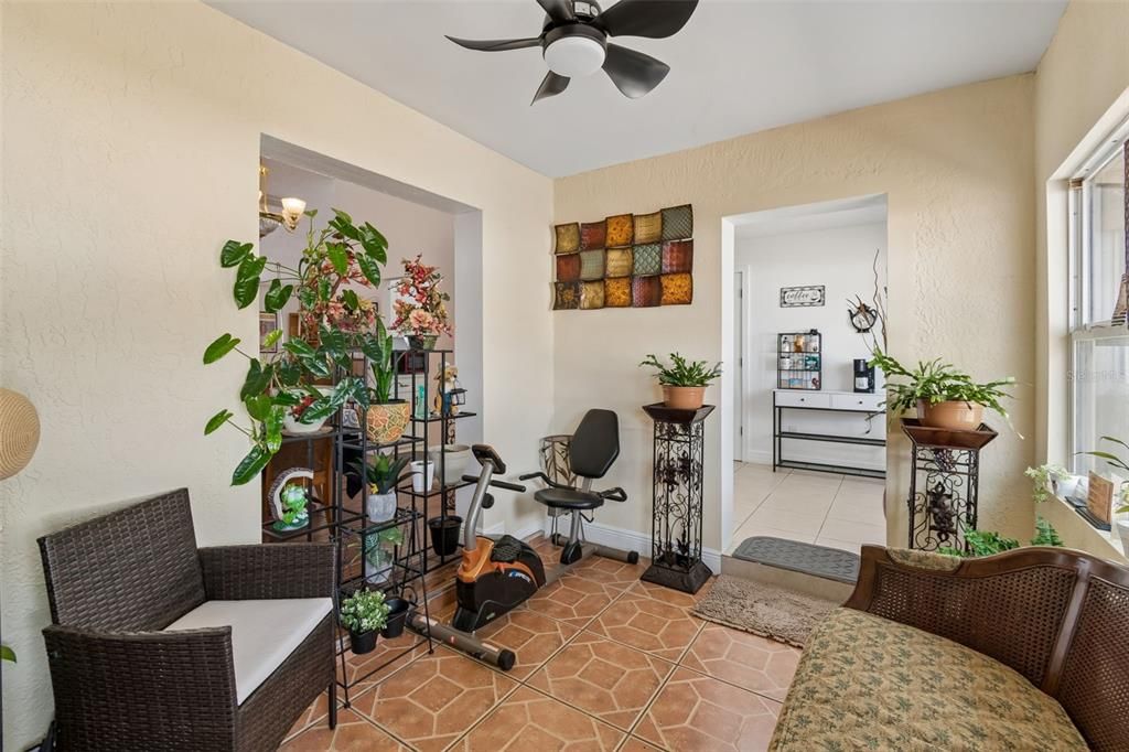 En Venta: $495,990 (4 camas, 3 baños, 2014 Pies cuadrados)