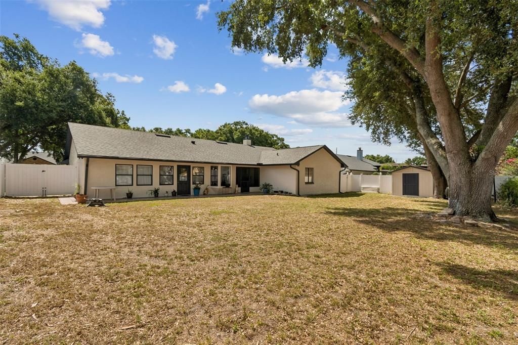 En Venta: $495,990 (4 camas, 3 baños, 2014 Pies cuadrados)