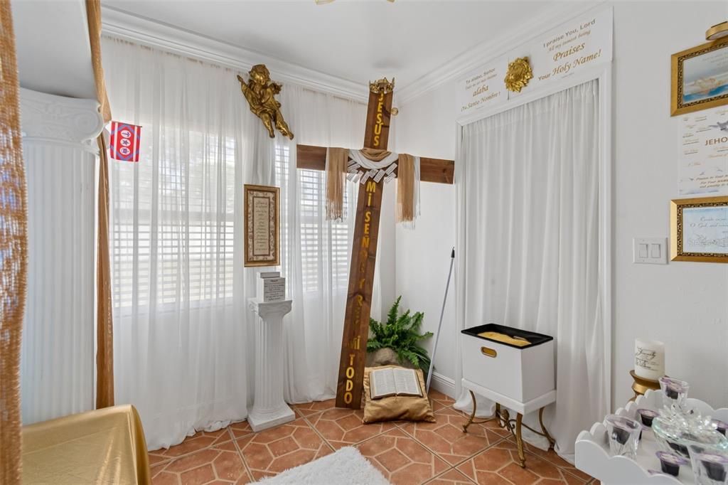 En Venta: $495,990 (4 camas, 3 baños, 2014 Pies cuadrados)
