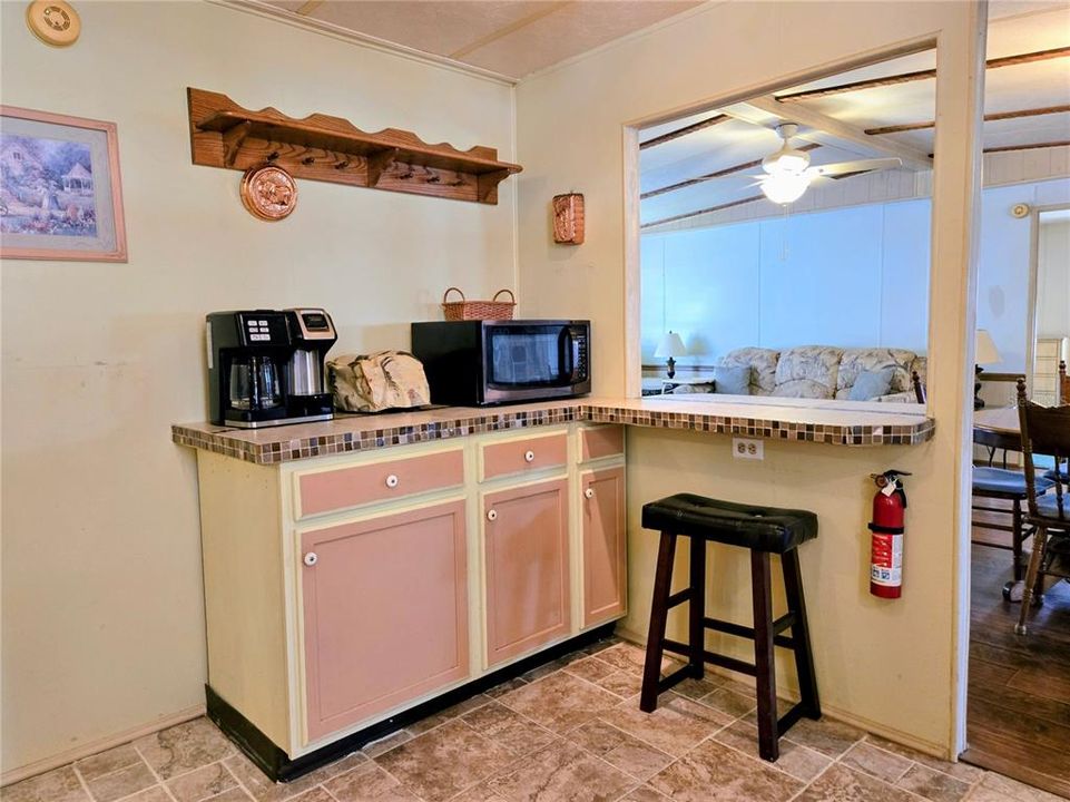 For Sale: $127,500 (2 beds, 2 baths, 1104 Square Feet)
