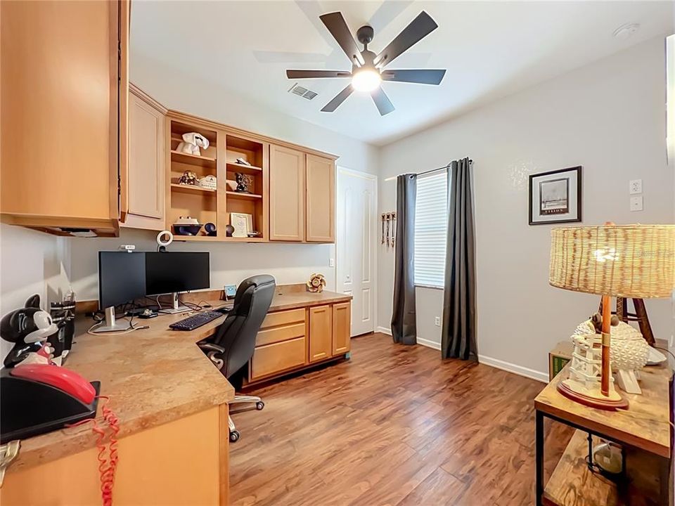 For Sale: $635,000 (4 beds, 3 baths, 2575 Square Feet)