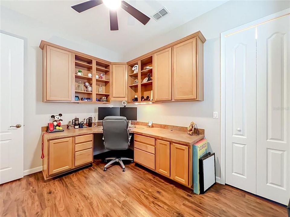 For Sale: $635,000 (4 beds, 3 baths, 2575 Square Feet)