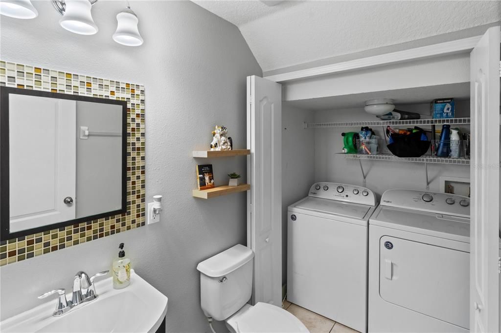 На продажу: $174,990 (2 спален, 2 ванн, 1496 Квадратных фут)