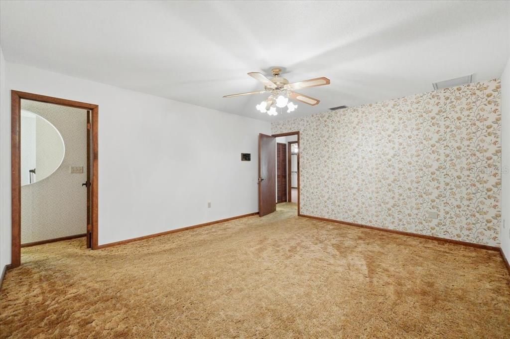 En Venta: $375,000 (3 camas, 2 baños, 2094 Pies cuadrados)