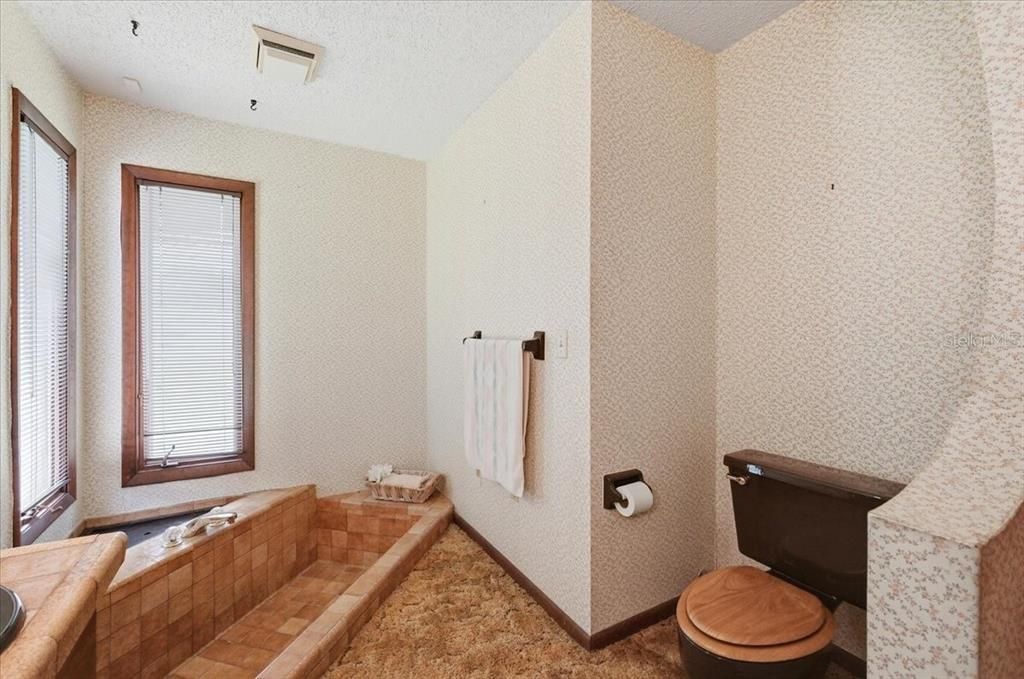 En Venta: $375,000 (3 camas, 2 baños, 2094 Pies cuadrados)