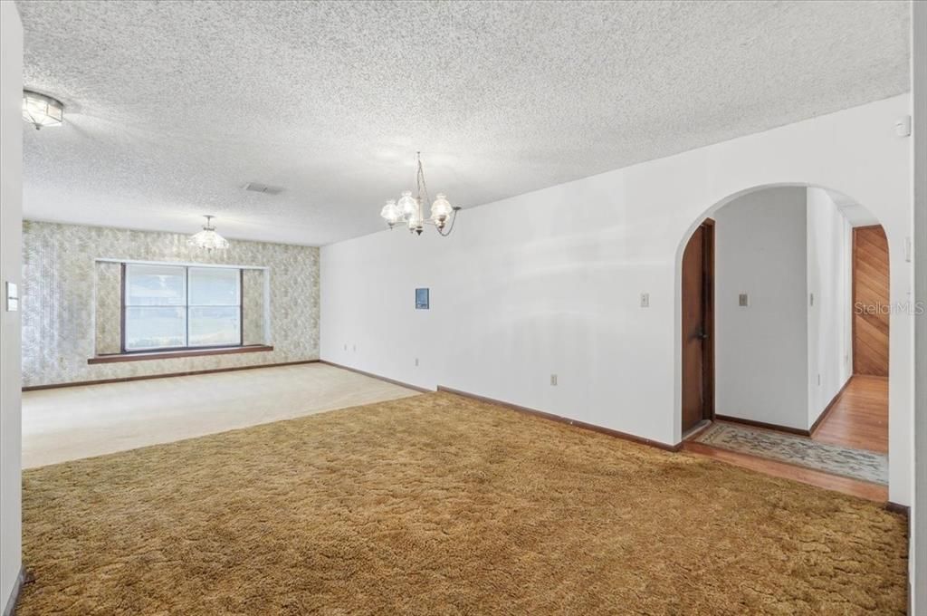En Venta: $375,000 (3 camas, 2 baños, 2094 Pies cuadrados)