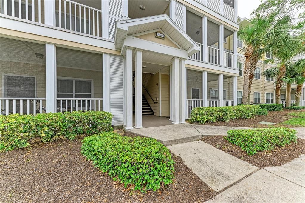 For Sale: $189,000 (2 beds, 2 baths, 1048 Square Feet)