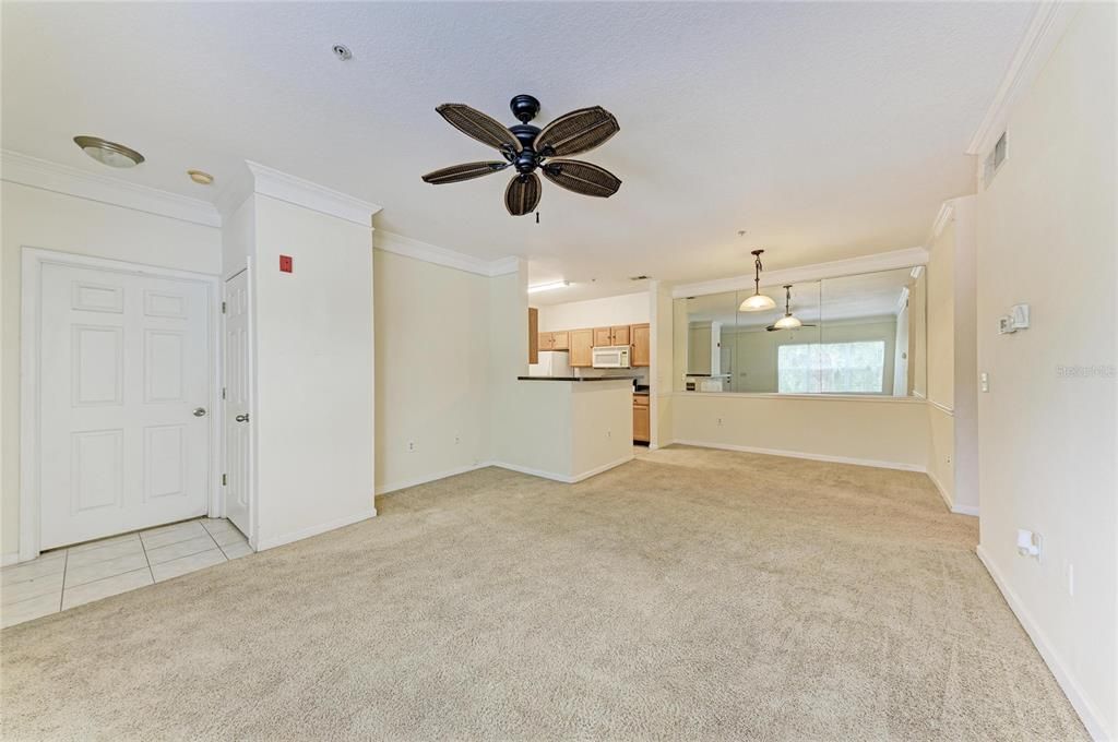 For Sale: $189,000 (2 beds, 2 baths, 1048 Square Feet)