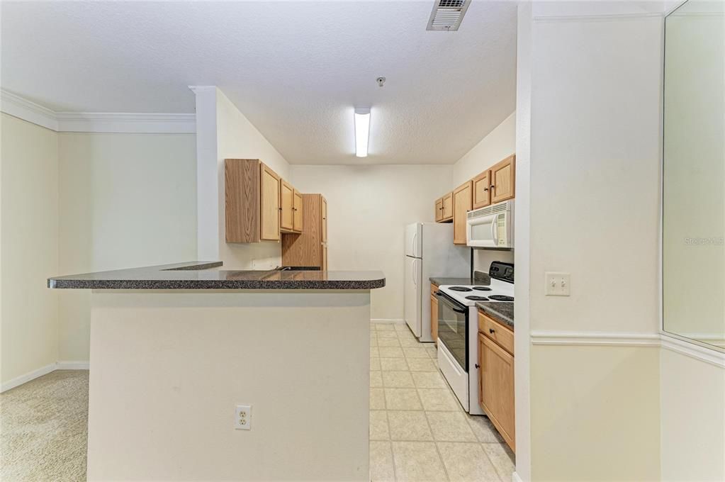 For Sale: $189,000 (2 beds, 2 baths, 1048 Square Feet)