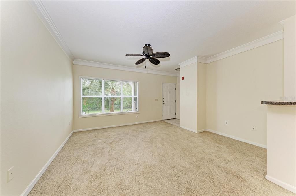 For Sale: $189,000 (2 beds, 2 baths, 1048 Square Feet)