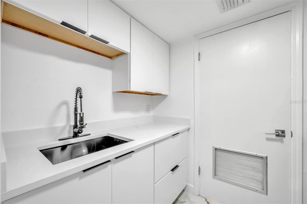 For Rent: $8,800 (4 beds, 4 baths, 3423 Square Feet)