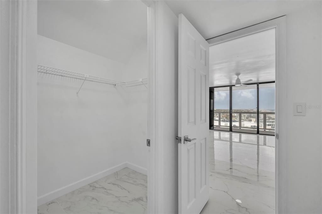 For Rent: $8,800 (4 beds, 4 baths, 3423 Square Feet)