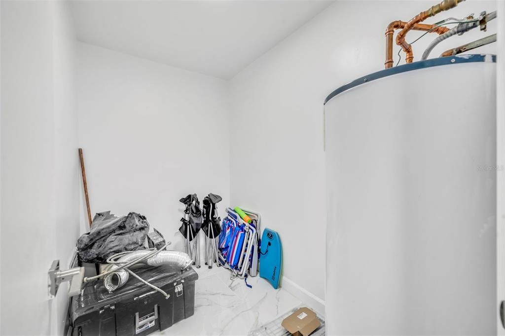 For Rent: $8,800 (4 beds, 4 baths, 3423 Square Feet)