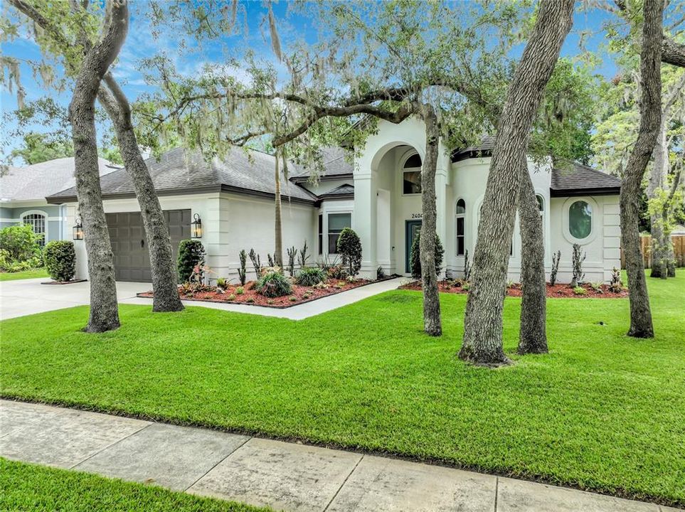 For Sale: $710,000 (4 beds, 2 baths, 2350 Square Feet)