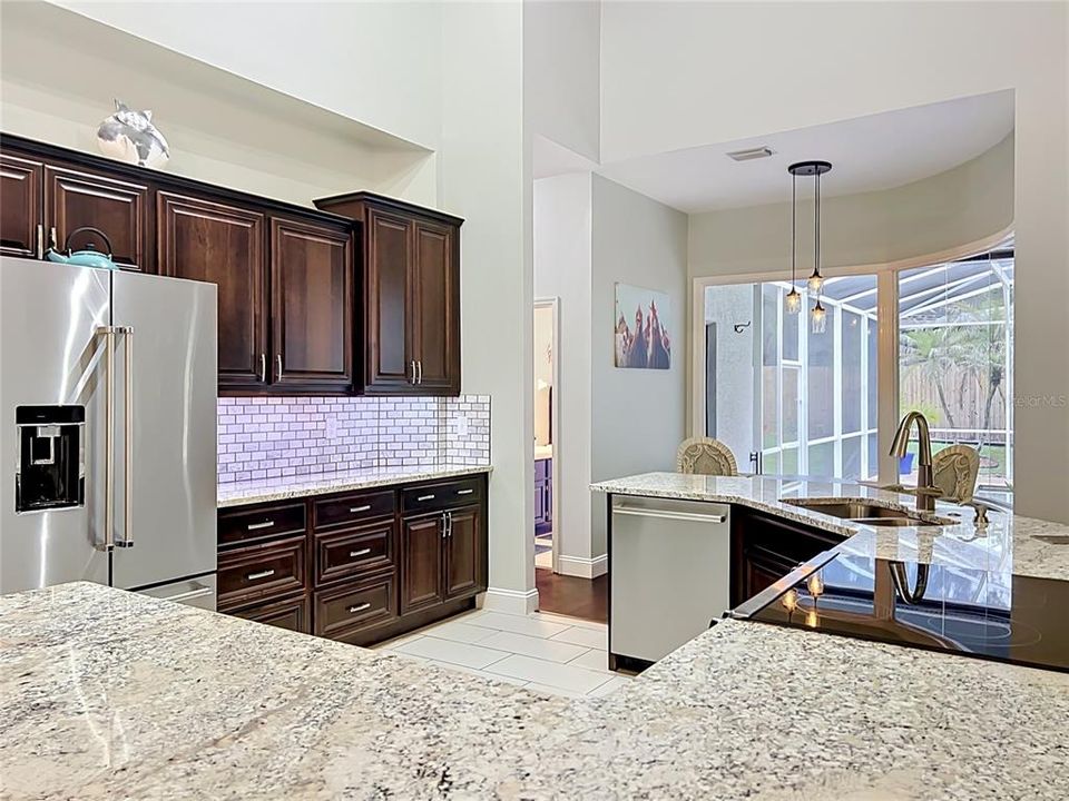 For Sale: $710,000 (4 beds, 2 baths, 2350 Square Feet)
