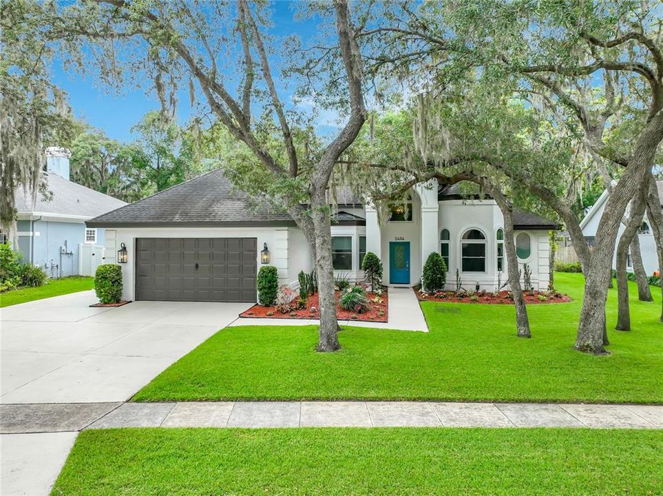 For Sale: $710,000 (4 beds, 2 baths, 2350 Square Feet)