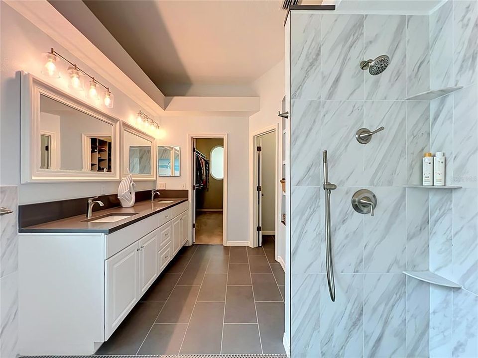 For Sale: $710,000 (4 beds, 2 baths, 2350 Square Feet)