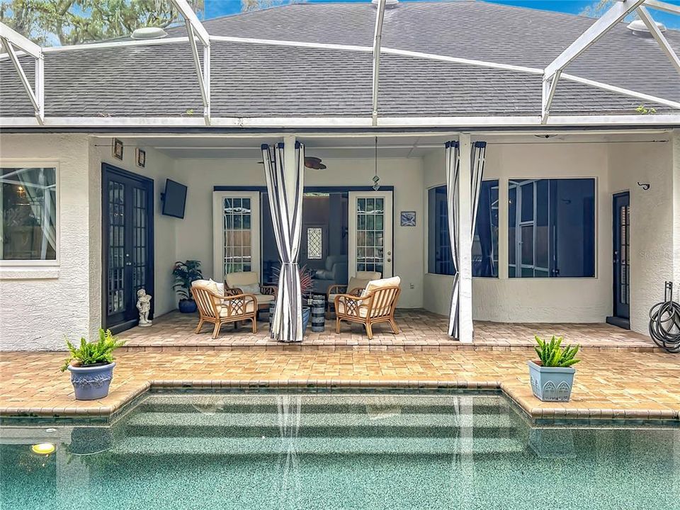 For Sale: $710,000 (4 beds, 2 baths, 2350 Square Feet)