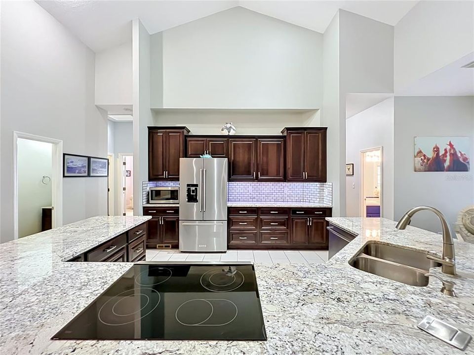 For Sale: $710,000 (4 beds, 2 baths, 2350 Square Feet)