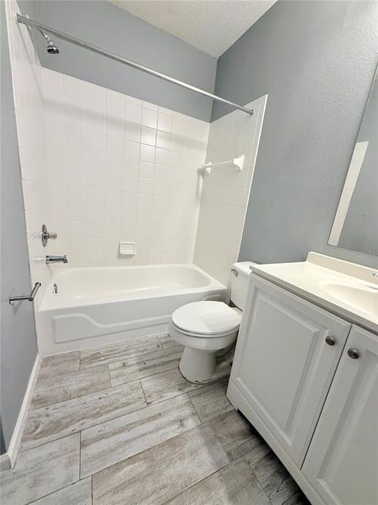 В аренду: $1,700 (2 спален, 2 ванн, 996 Квадратных фут)