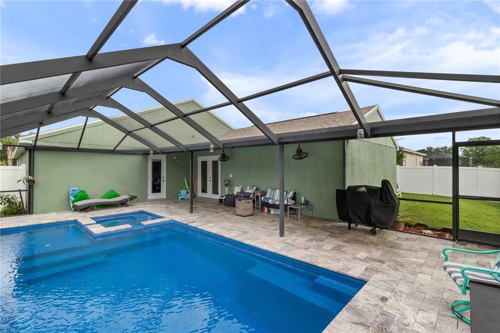 For Sale: $449,990 (3 beds, 2 baths, 2292 Square Feet)