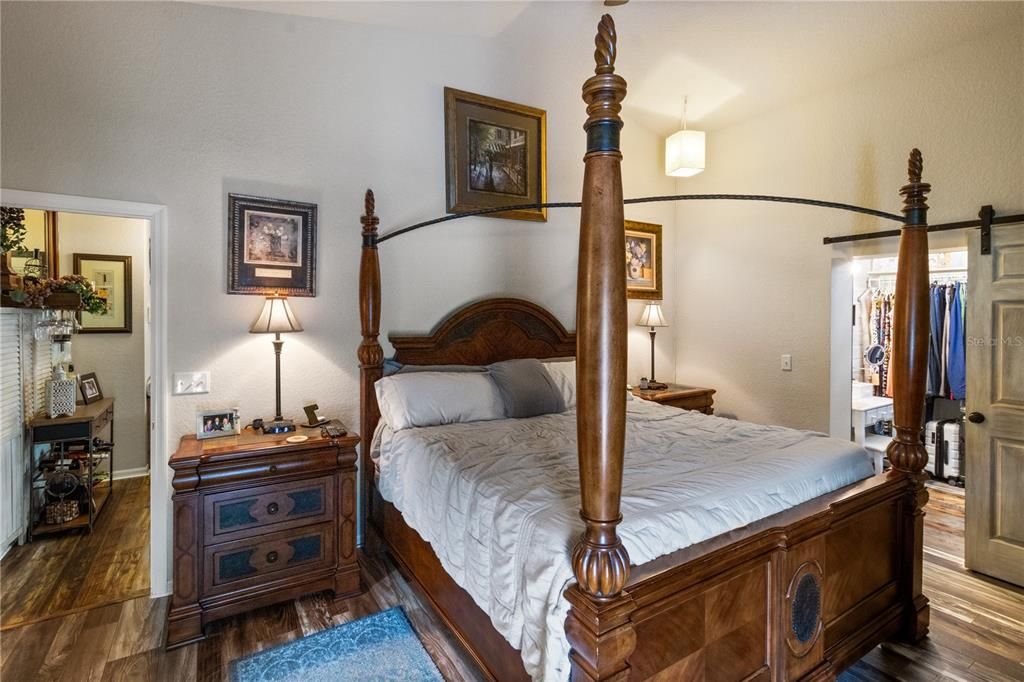 For Sale: $449,990 (3 beds, 2 baths, 2292 Square Feet)
