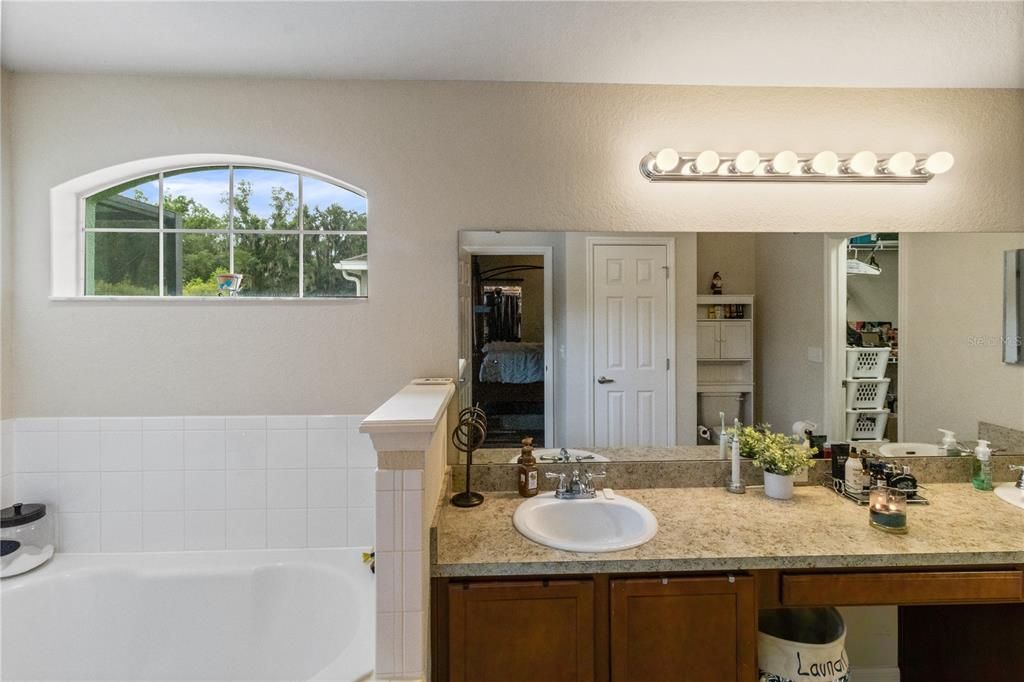 For Sale: $449,990 (3 beds, 2 baths, 2292 Square Feet)